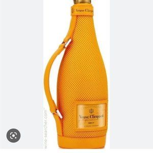 Veuve Cliquot Insulated Zipperd Ice Jacket Carrier